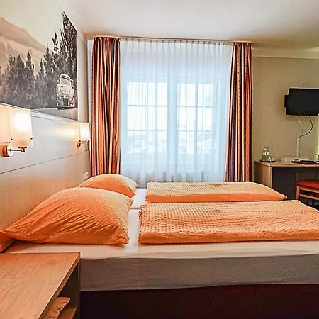 Hotel Gaestehaus Fuchshof 3*